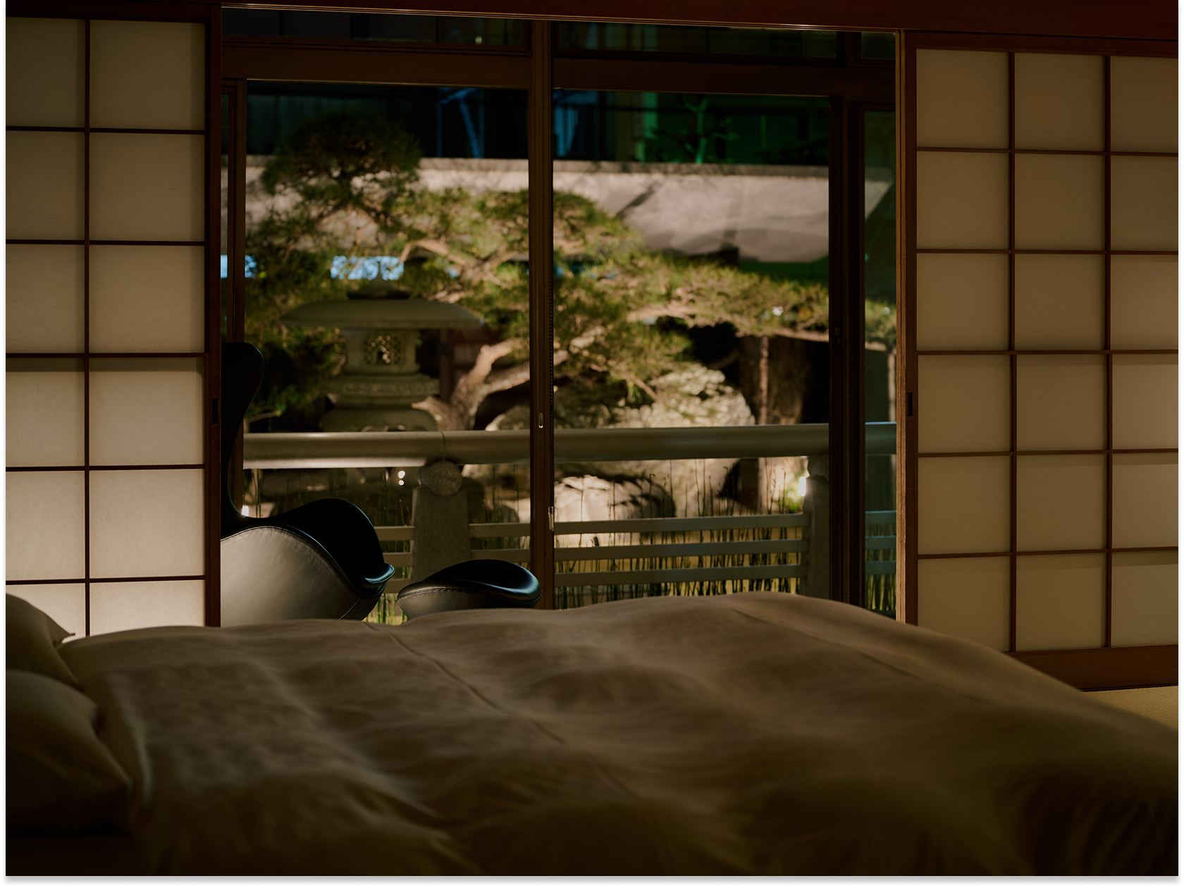 お目覚めは日本庭園とともに（1F Heritage Master Suite ）