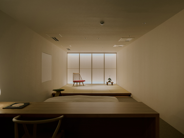 Modernist Master Suite (2F)