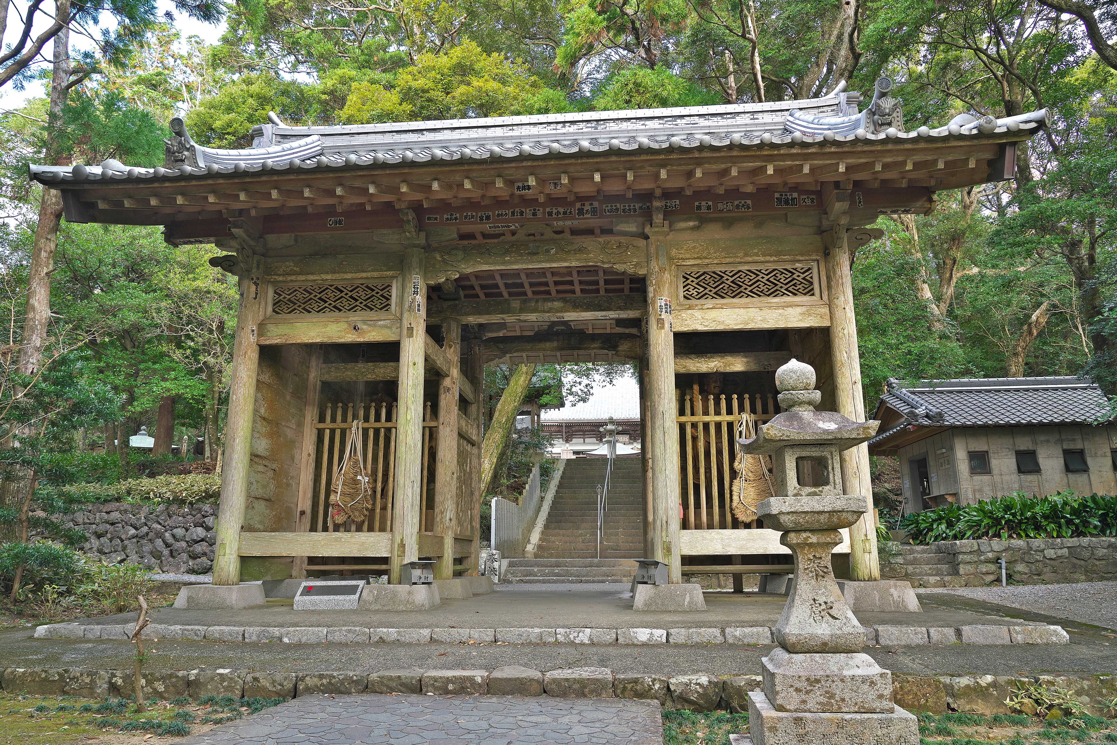 お寺